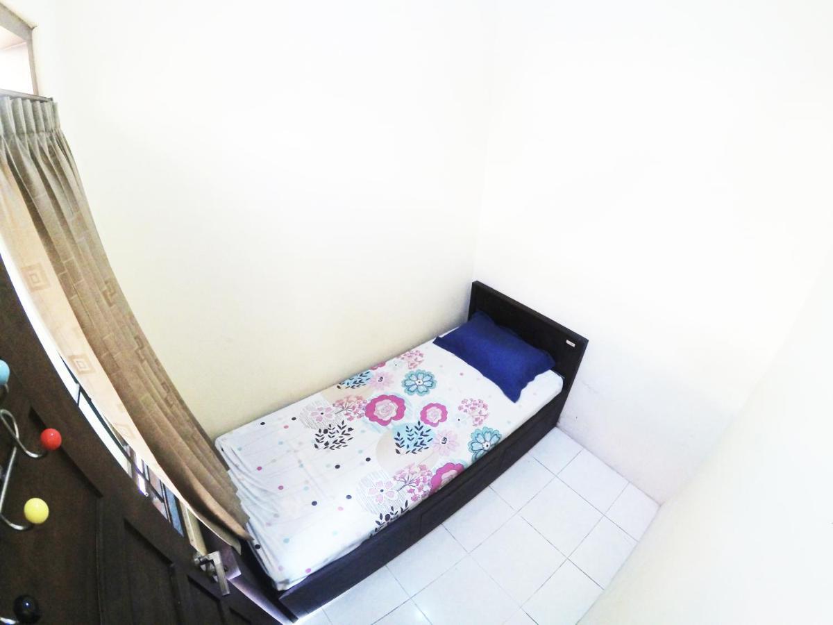 Minggiran Street Homestay Jogja Yogyakarta Ngoại thất bức ảnh